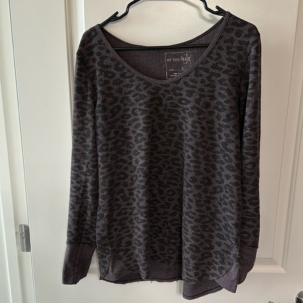 Cozy muted cheetah print long sleeve shirt